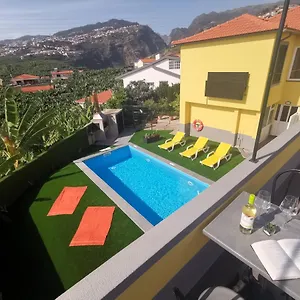 casa-dos-avs-apartments-with-pool-in-funchal.madeira-islandshotels.com/