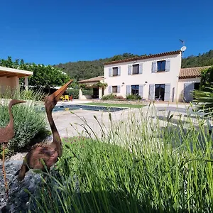 Tropez D'hôtes Couette-café